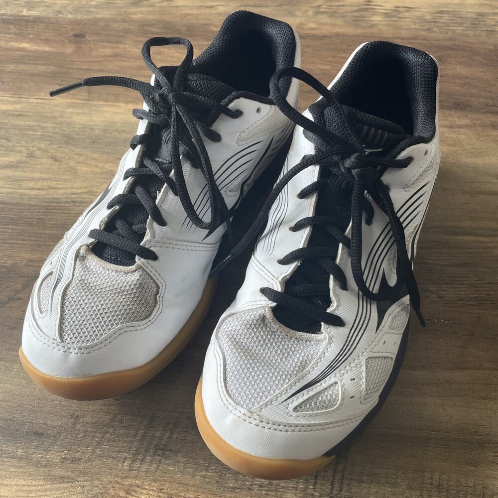 Mizuno White Black Gum Athletic Shoes